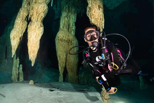 Guía de temporadas de buceo en cenotes: ¿Cuál es la mejor época para bucear en cenotes en México?