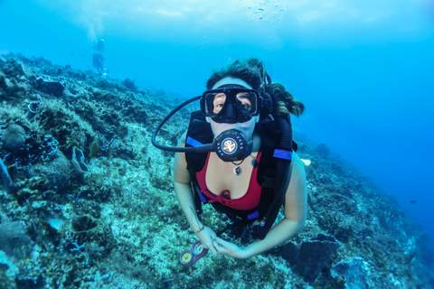 Trying scuba diving in Playa del Carmen