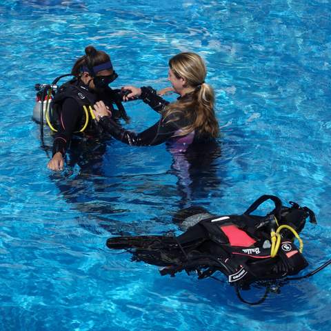 First time diver with instructor