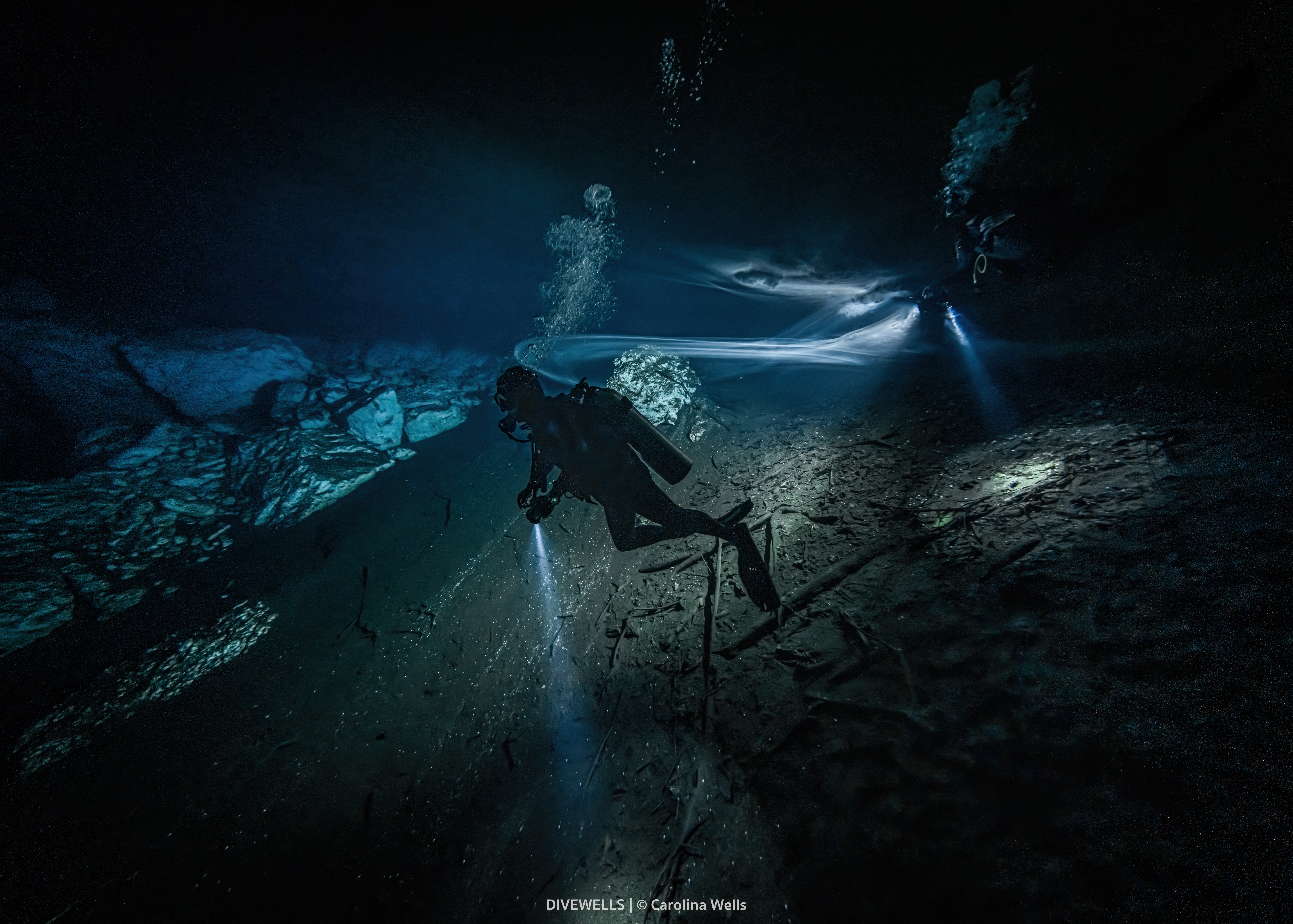 Yaakun cenote diving