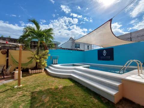Jaguar Divers dive shop in Playa del Carmen