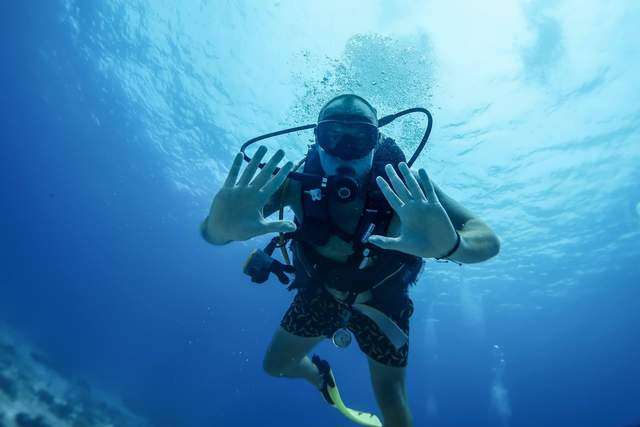 Conquistando las profundidades: Cómo superar los miedos comunes del buceo