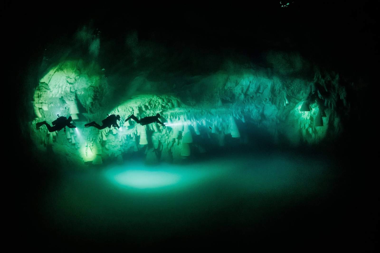 Consejos de seguridad para bucear en cenotes: Navegando por maravillas subterráneas
