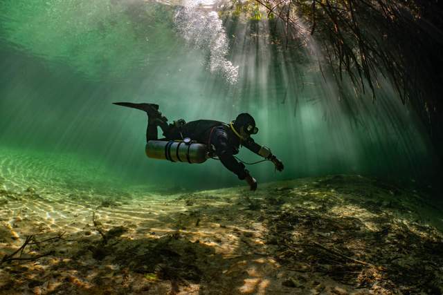 Sidemount Diver