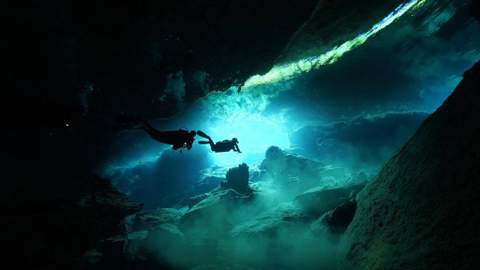 Little Brother cenote diving