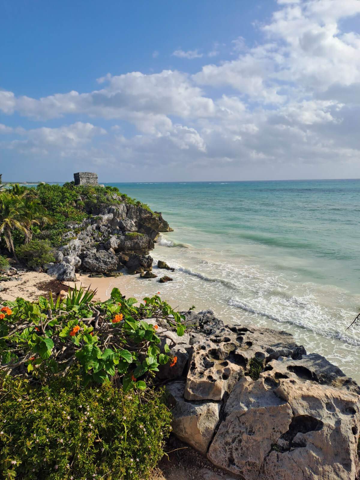 Ruinas de Tulum sobre el mar Caribe