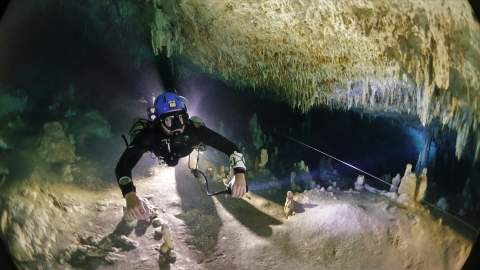 Guided cave dive